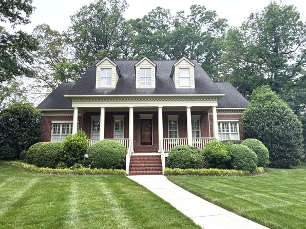 1500 Ferncliff Rd, Charlotte, NC 28211