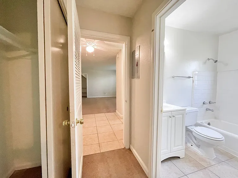 1315 G Street — Photo 8