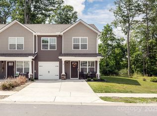 40 Malcolm Ct, Candler, NC 28715
