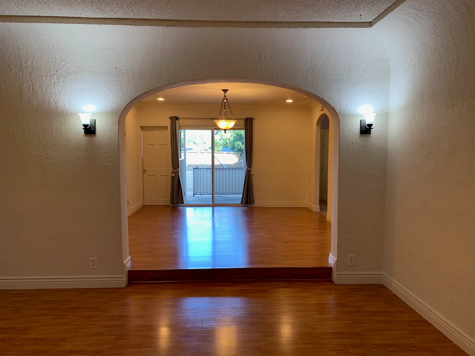3 bed, 1430 sqft, $3,800 — Photo 4