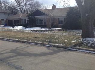 1000 E Liberty Dr, Wheaton, IL