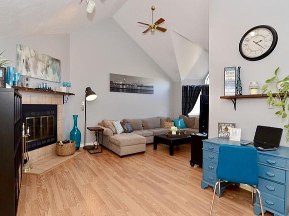 2nd image of 123 Tall Oaks Dr Unit F