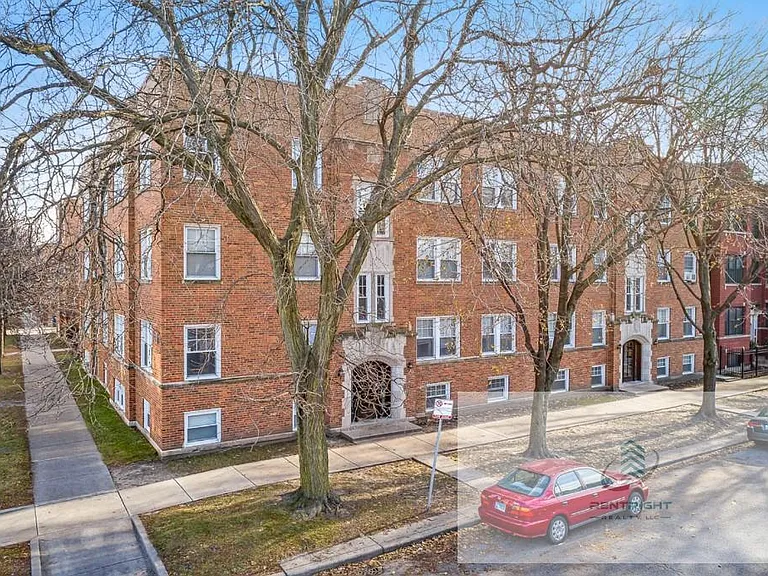 1833-1837 W Foster Ave #1825-3 — Photo 11