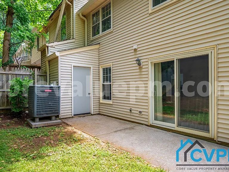 1250 Stonewood Ct — Photo 24