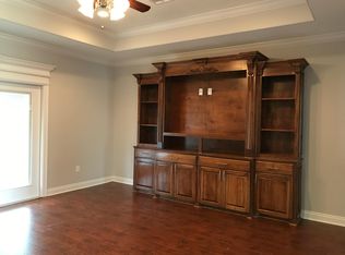 105 Mayhaw St, Iowa, LA 70647