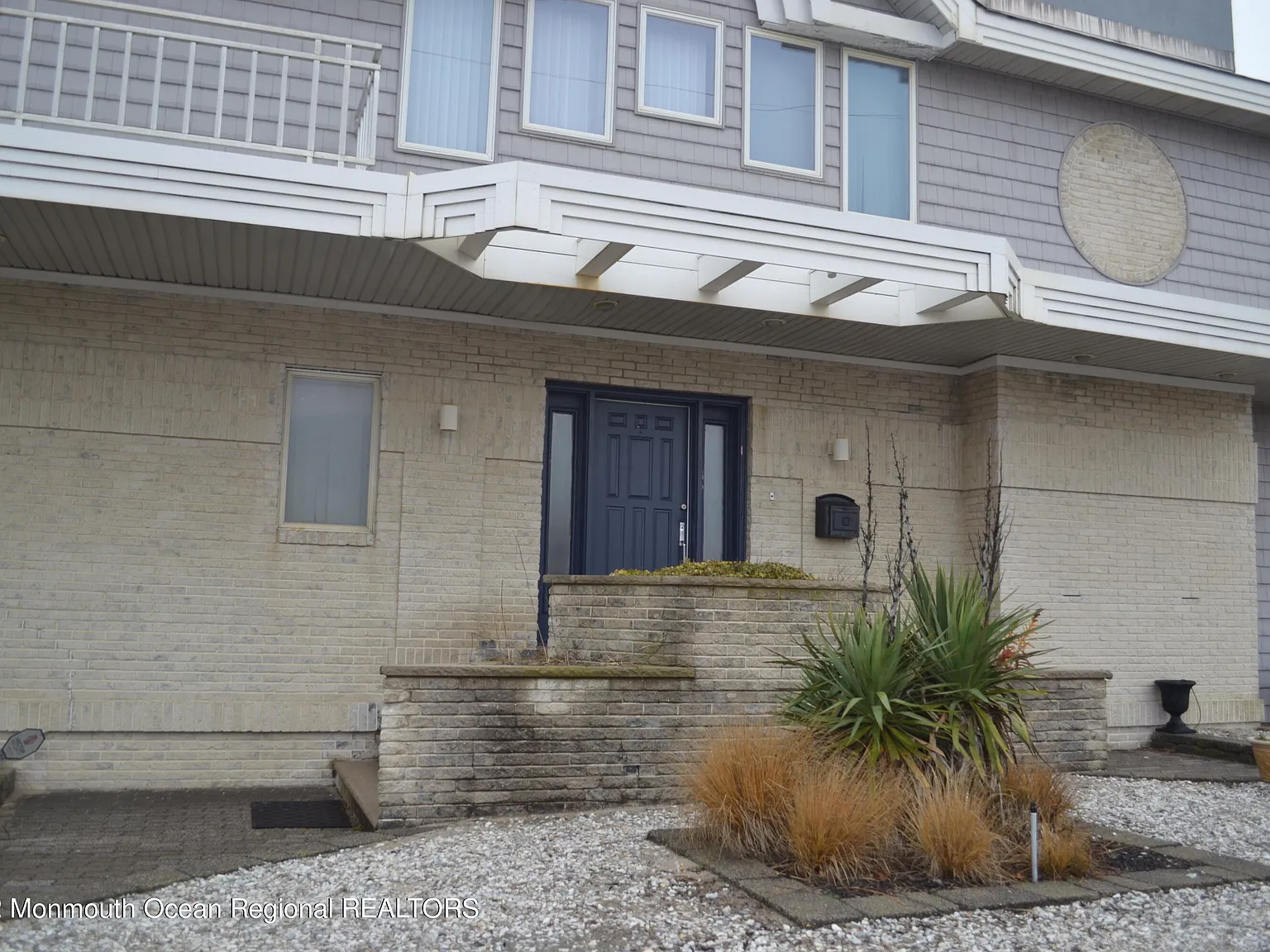 5 bed, 3.5 bath, 4067 sqft, $12,000 — Photo 3