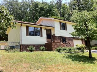 765 Potts Rd, Ringgold, GA 30736