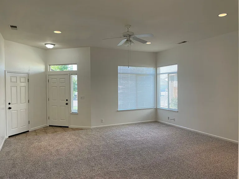 56 Hawes Way — Photo 2