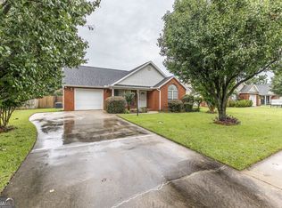 446 Falkirk Dr, Warner Robins, GA 31088