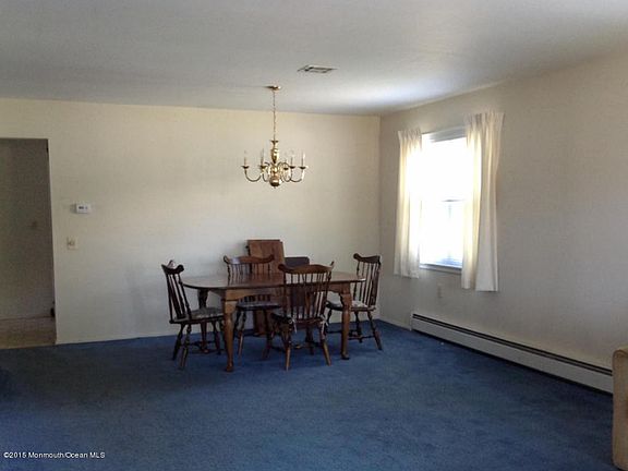 5th image of 93 Prince Charles Dr