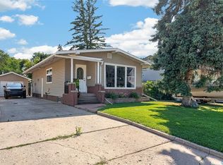 529 Athabasca STREET W, Moose Jaw, SK S6H 2C5