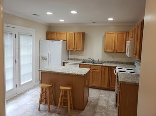 4503 Cross Ridge Ln, Greensboro, NC 27410