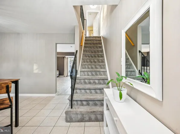 124 La Cascata Tnhs, Clementon, NJ 08021