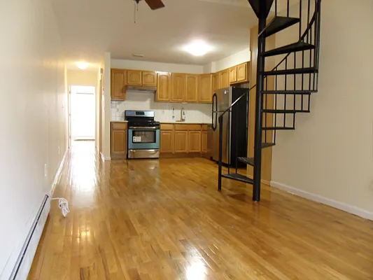 Rented by Moving Forward Real Estate NYC | media 44