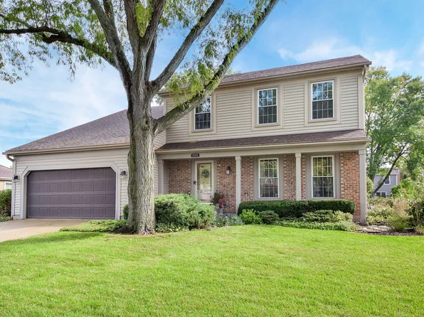 2141 Langford Ln, Wheaton, IL 60189