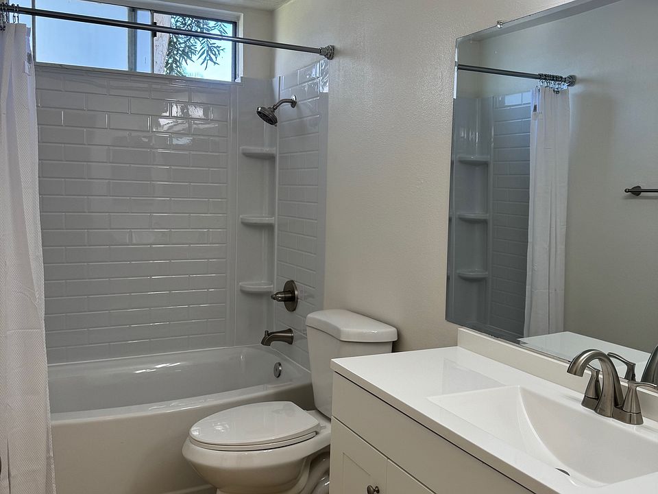 1st image of 133 Briarwood
