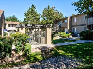Lincoln Place Apartments, Albuquerque, NM 87109