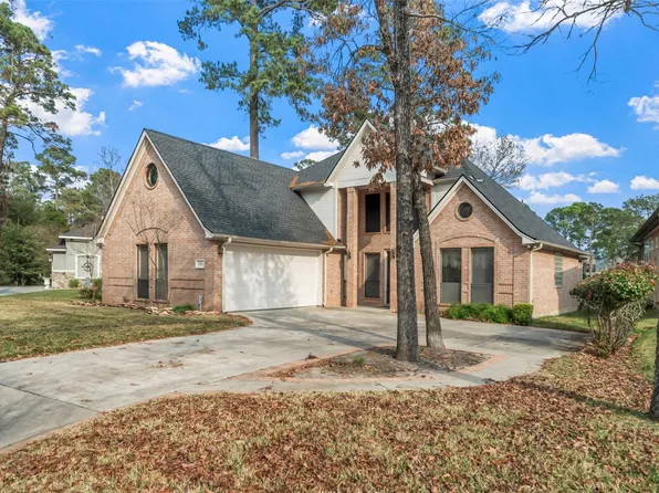 2910 Chaucer Dr, Montgomery, TX 77356