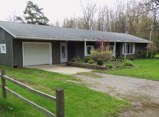 3853 Rogers Rd, Midland, MI 48642