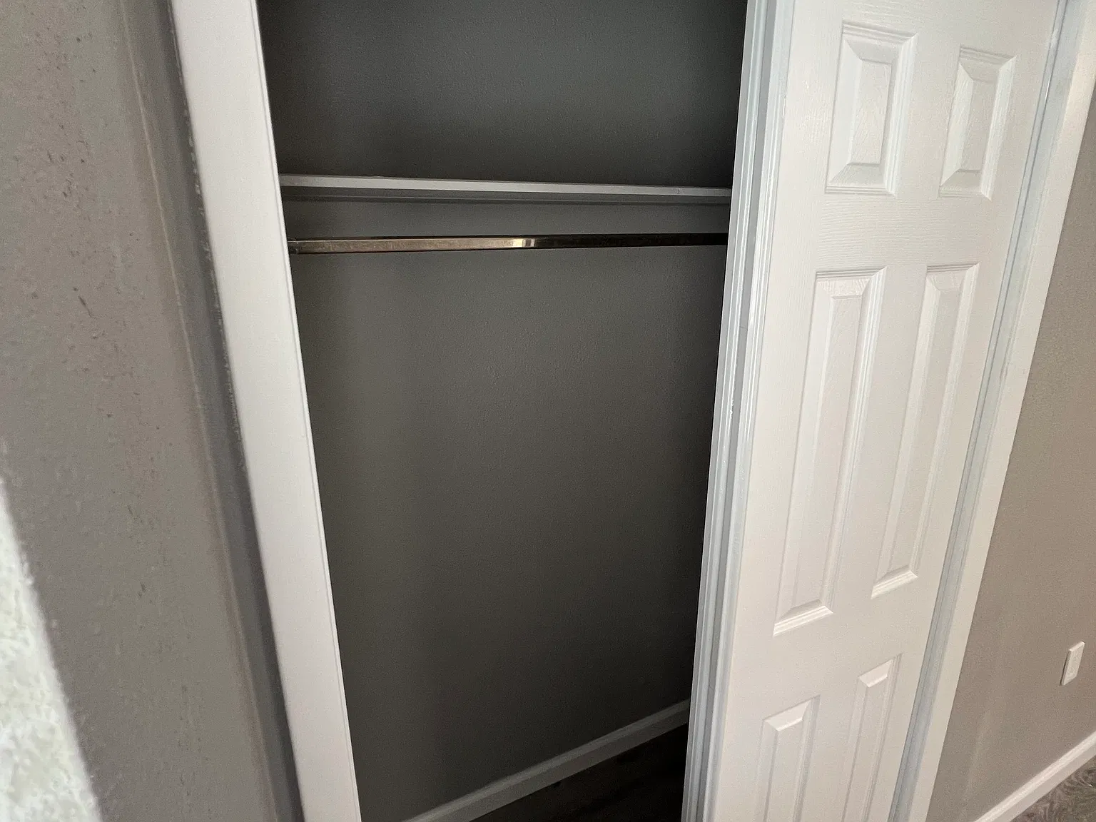 3 bed, 1000 sqft, $1,700 — Photo 4