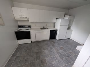4700 Alden Ave #19, Philadelphia, PA 19127