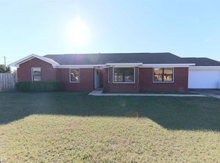 300 Hillside Ct, Kingsland, GA 31548