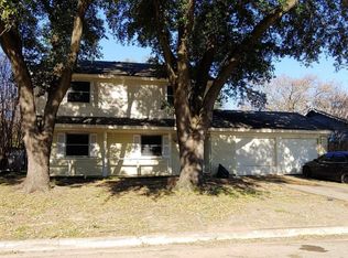 400 Deer Creek Rd, Everman, TX 76140