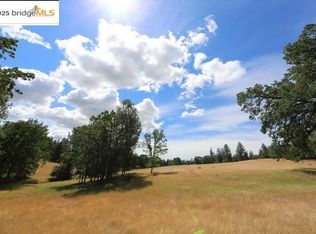 22000 Ferretti Rd, Groveland, CA 95321