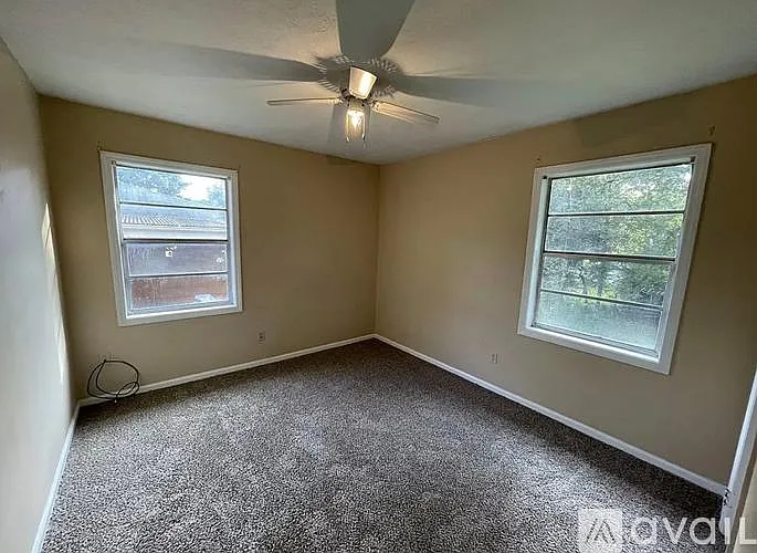4715 18th Ave — Photo 3