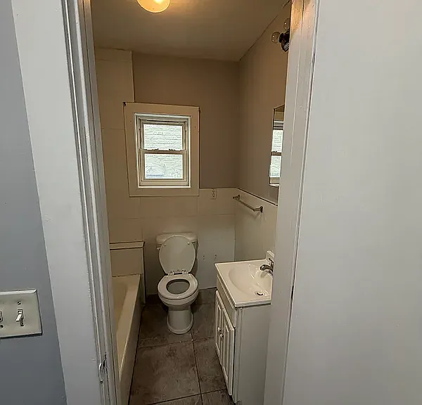 29 Bartholdi Ave — Photo 7