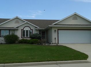 1911 Settlement Trl, Sheboygan, WI 53081