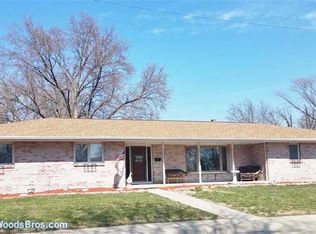 1522 Carlyle St, Beatrice, NE 68310