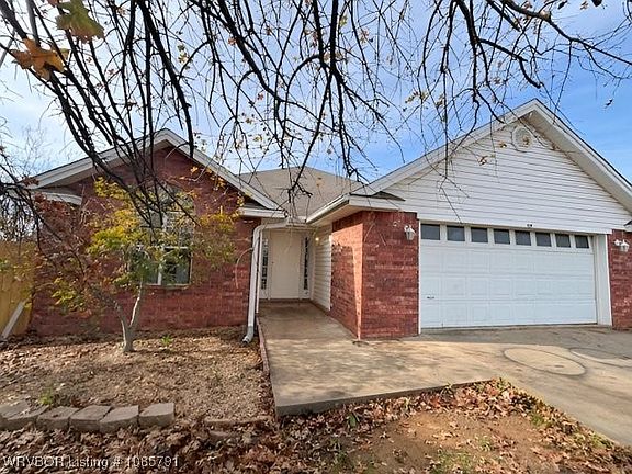 2nd image of 109 Claretta Dr