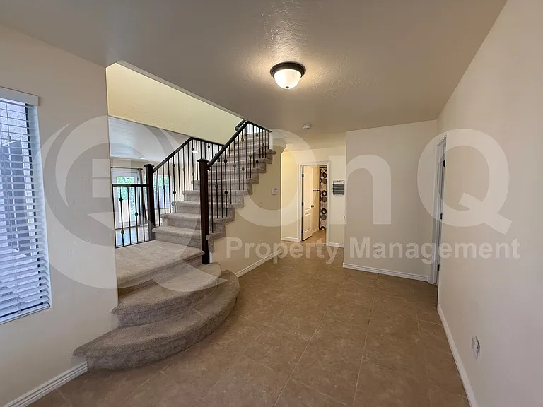 20415 N 17th Pl — Photo 5