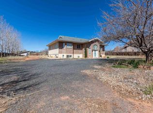 645 N Willow St, Hildale, UT 84784