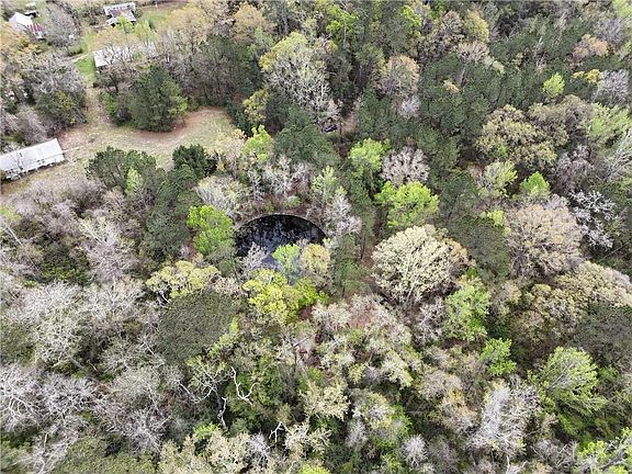 3rd image of 72228 Hidden Paradise Rd