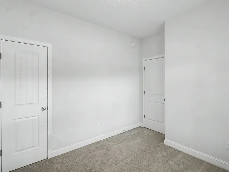 315 Grayson Ave — Photo 12