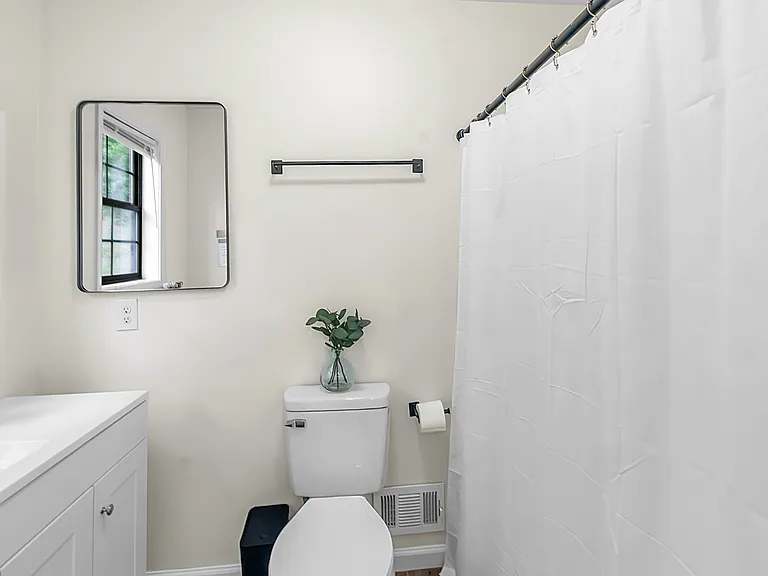1812 Wiggins Cir SW — Photo 11