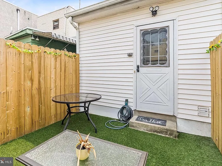 2846 Almond St — Photo 20