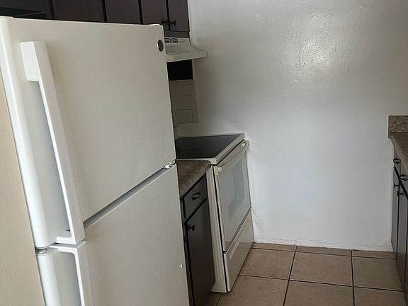 5th image of 205 Fulton St NE APT 1