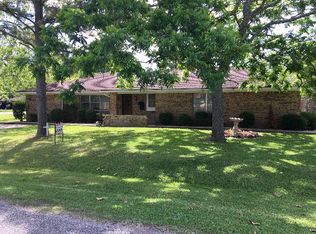610 Avenue B, Sweeny, TX 77480