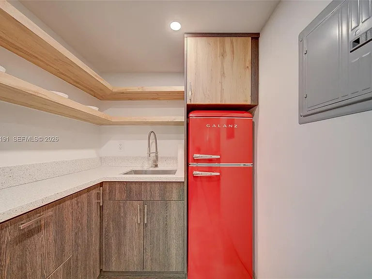 6631 Tamiami Canal Rd — Photo 10
