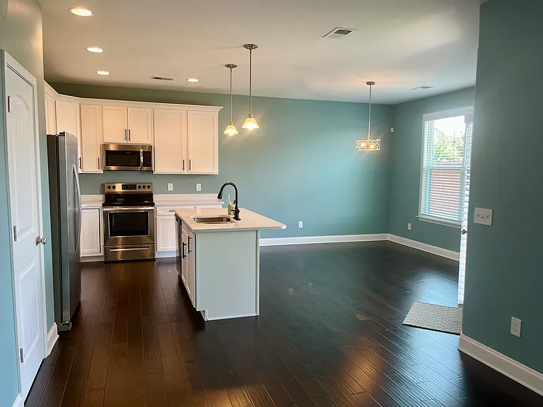 314 Barnhill Ct — Photo 12