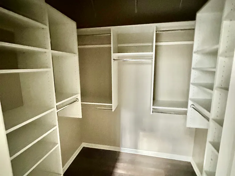 1761 W Morse Ave #GS — Photo 9
