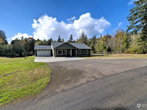 690 E Stadium Beach Road W, Grapeview, WA 98546