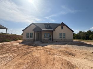 517 Lantana Dr, Weatherford, TX 76082