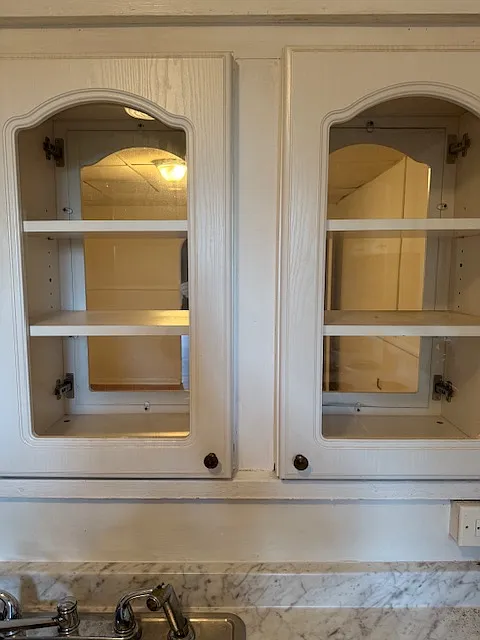 3 bed, 1300 sqft, $1,700 — Photo 2