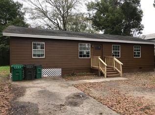 3625 Davis St, Moss Point, MS 39563