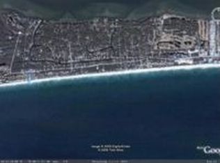 101 Cedar Rd, Atlantic Beach, NC 28512