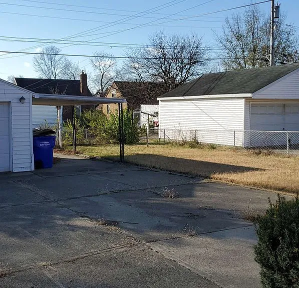 432 W Stewart St — Photo 16